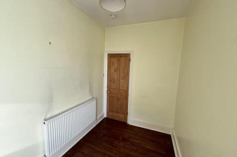 Room 6 photo 2