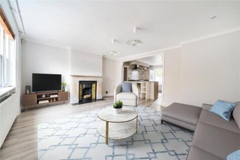 Reception/Kitchen