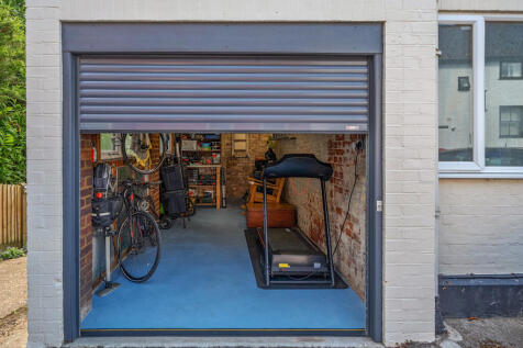Garage/Gym