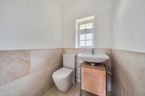 1374361-4-6900fcc...