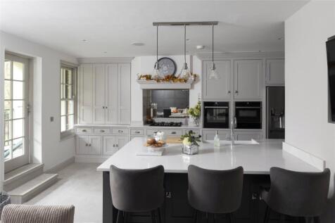 Dining/Kitchen