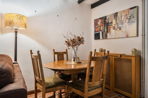 1375104-6-690df06...