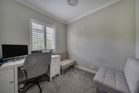 Bedroom/Office