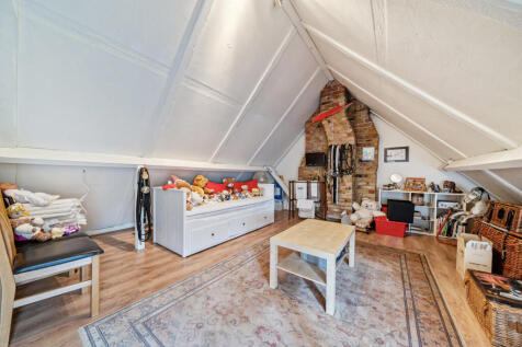 1358776-11-68de27...