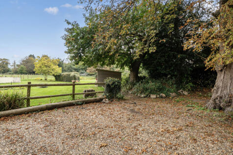 1358776-7-68de276...