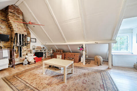 1358776-12-68de27...