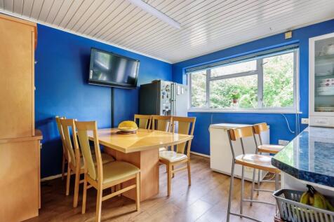 Kitchen Dining room