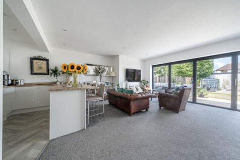 Kitchen/Reception