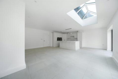 Reception/Kitchen