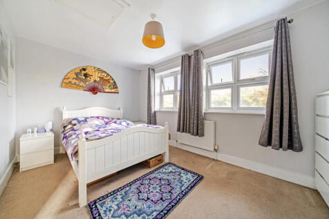 1369530-10-68f9ea...