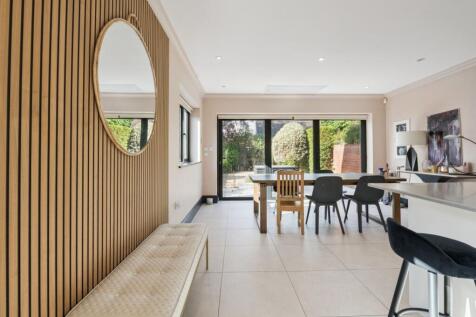 Kitchen/Dining