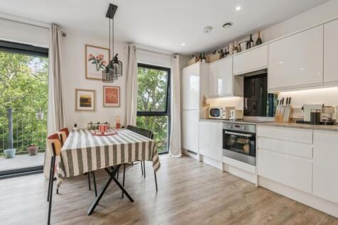 Kitchen/Reception