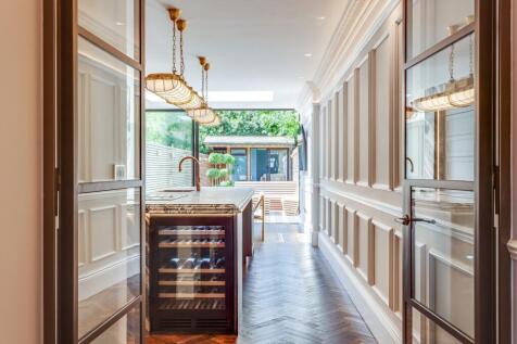Kitchen Entrance