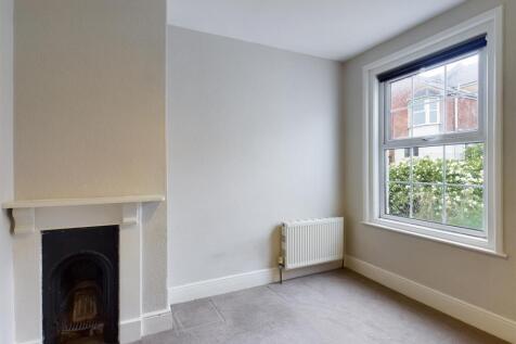42 Radford Road - 05.JPEG