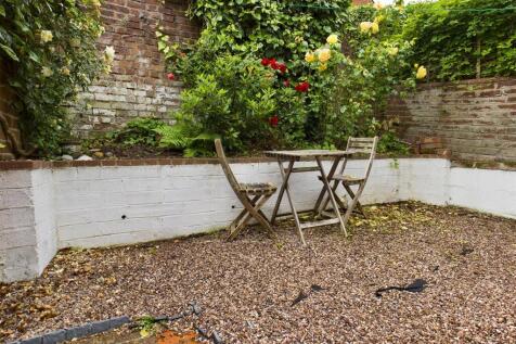 42 Radford Road - 08.JPEG