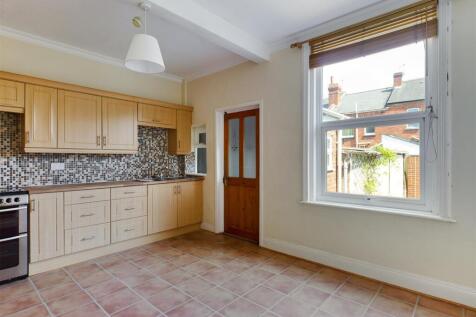 8 Normandy Road - 02.jpg