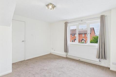 60 Smith Field Road - 02.jpg