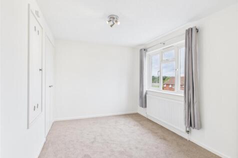 60 Smith Field Road - 11.jpg