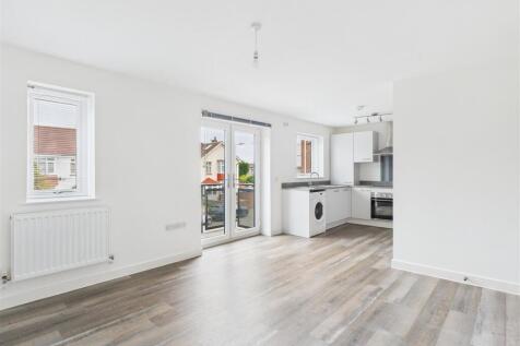 2 Webbs Court - 01.jpg