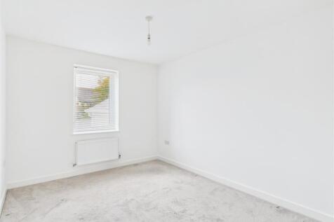 2 Webbs Court - 05.jpg