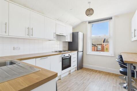 10 St Johns Road - 12.jpg