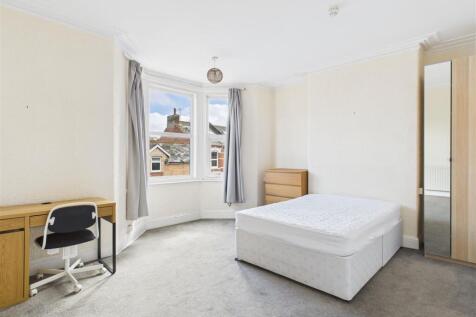 10 St Johns Road - 19.jpg