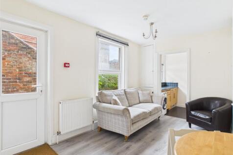 10 St Johns Road - 01.jpg