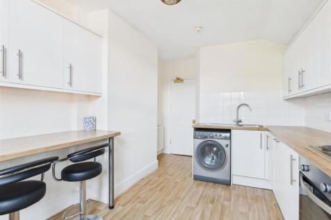 10 St Johns Road - 13.jpg