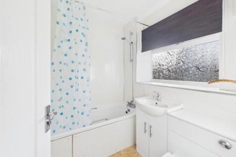 5 Daisy Links - 05.jpg