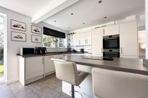 Family Living Kitchen