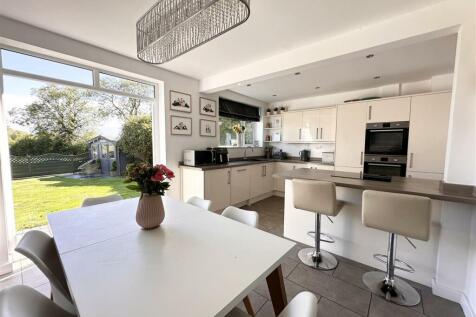 Family Living Kitchen