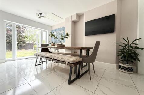 Family Living Kitchen
