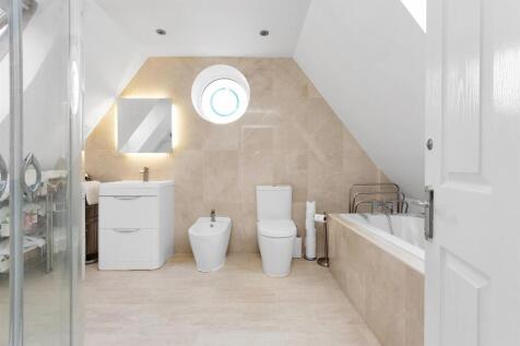 En Suite Bathroom