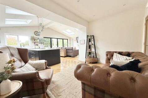 Family Living Kitchen