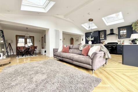 Family Living Kitchen