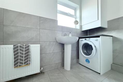 Downstairs Shower Room/Utility