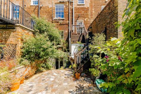 Amwell Street (20).jpg