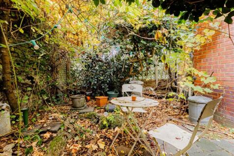 Calabria Road (21).jpg