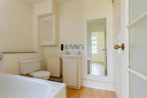 Calabria Road (25).jpg