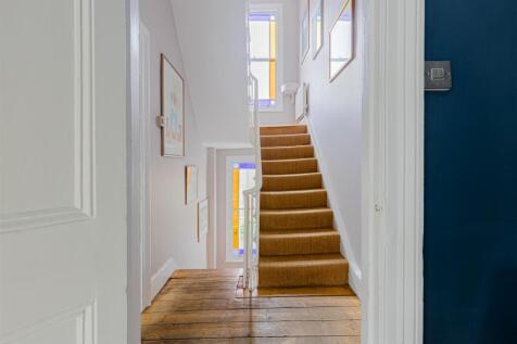 Englefield Road (25).jpg