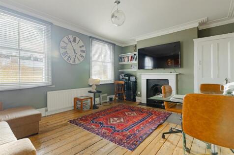 Englefield Road (33).jpg