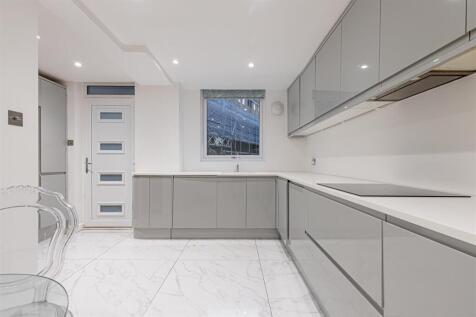 Midway House (14).jpg