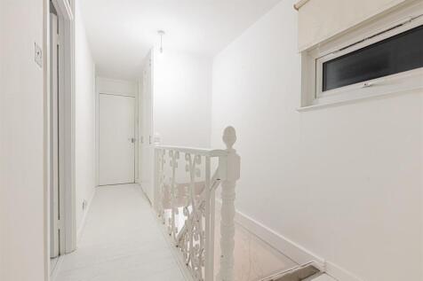 Midway House (19).jpg