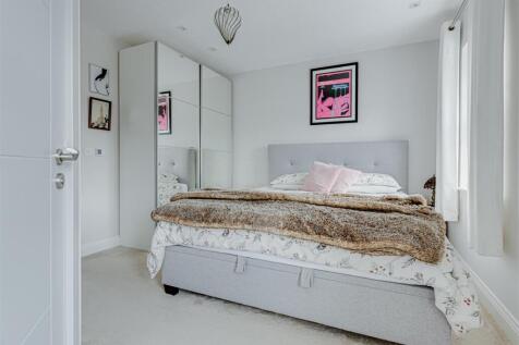 Accommodation Road (25).jpg
