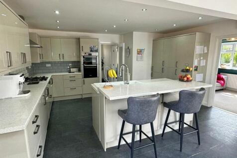 Kitchen/Dining/Living