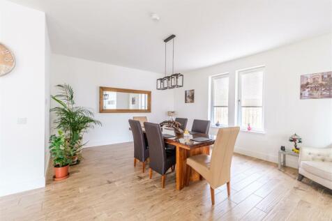 Manse Court-27.jpg
