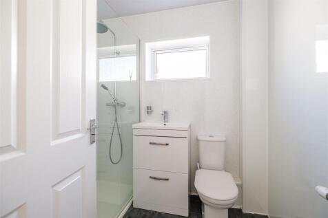 Pitcairn Crescent-18.jpg