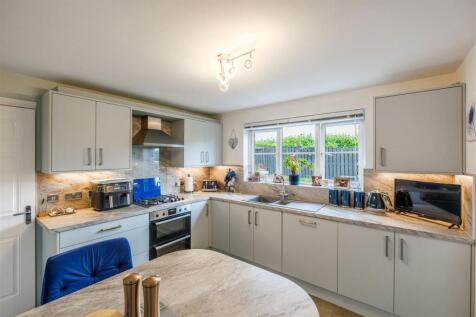 Strathallan Wynd-12.jpg