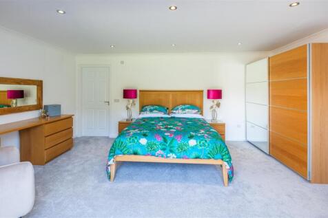 Dunavon Crescent-32.JPG
