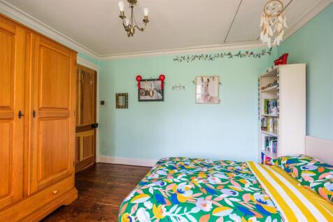 Caledonian Avenue-40.jpg